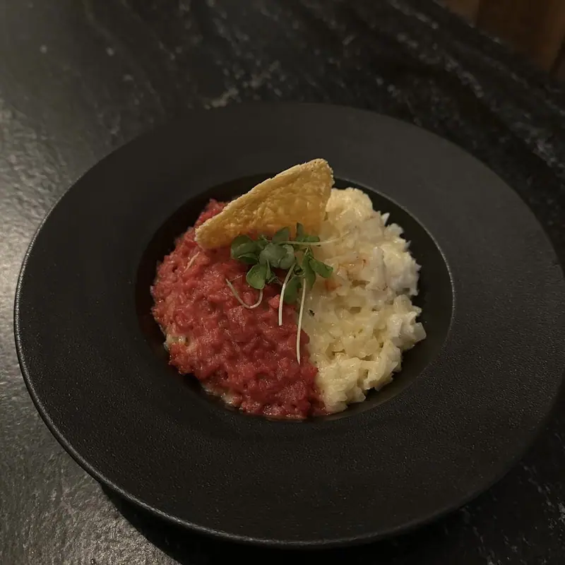 Risotto de langostinos y remolacha